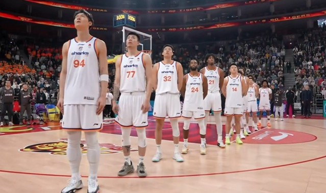 九州体育-CBA疯狂一夜！广东输上海40分 广厦送前总冠军15连败 附最新排名